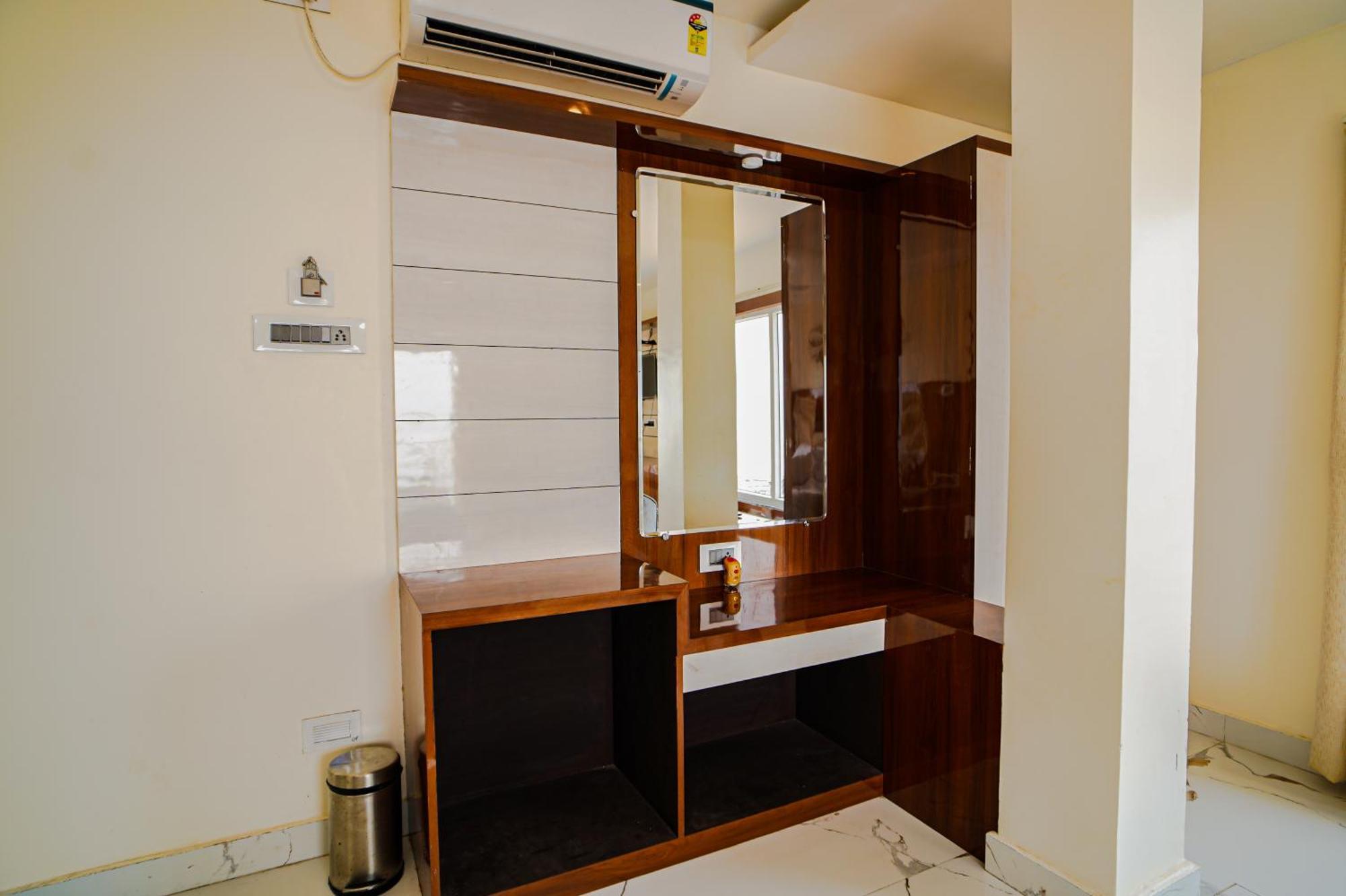 Prasant On Beach Resort !! Lift - Wifi -Restaurant-Parking Facilities-Newly Decorated Room !! Mandarmani Kültér fotó