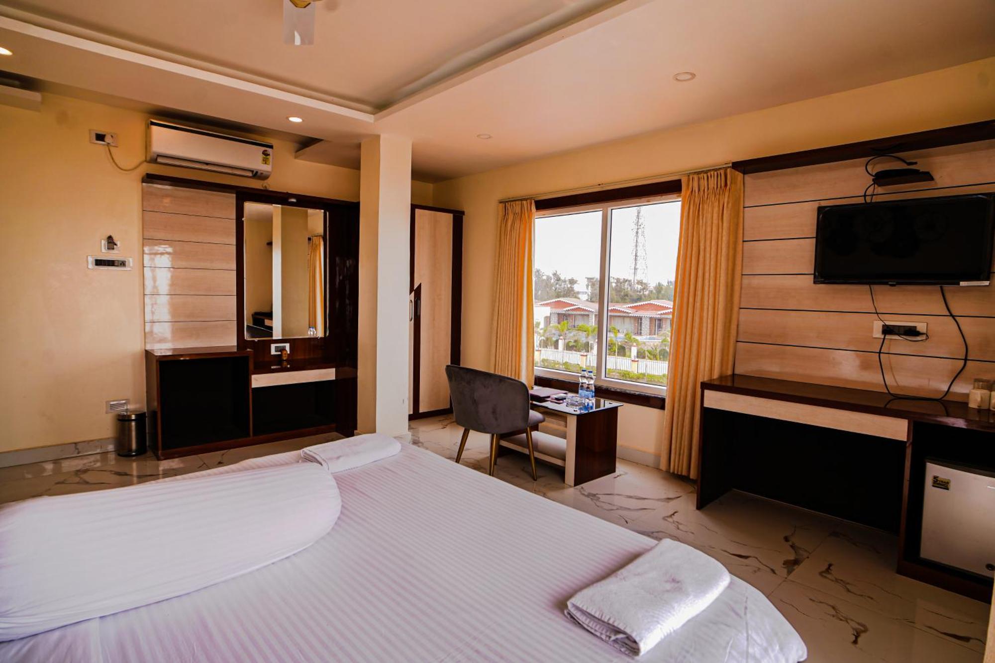 Prasant On Beach Resort !! Lift - Wifi -Restaurant-Parking Facilities-Newly Decorated Room !! Mandarmani Kültér fotó