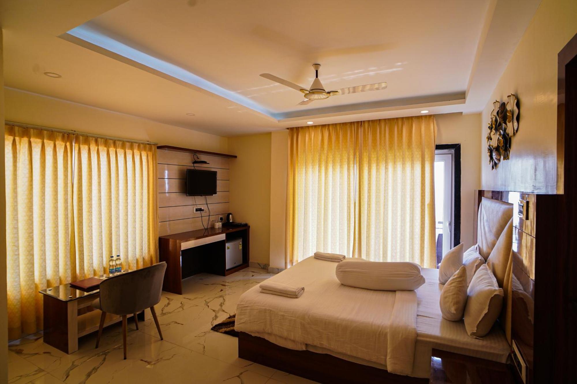 Prasant On Beach Resort !! Lift - Wifi -Restaurant-Parking Facilities-Newly Decorated Room !! Mandarmani Kültér fotó