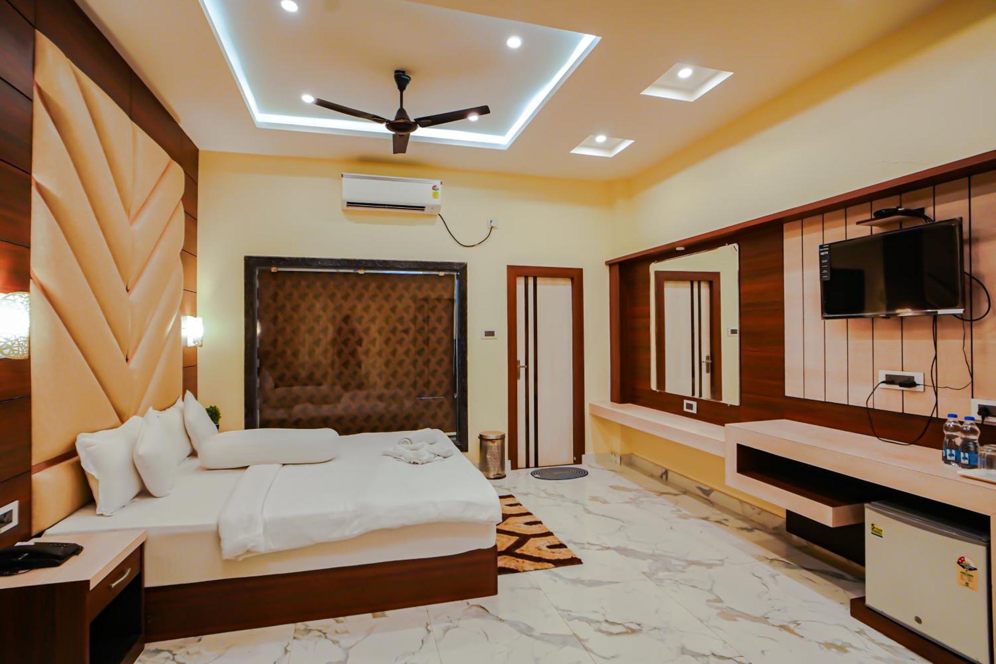 Prasant On Beach Resort !! Lift - Wifi -Restaurant-Parking Facilities-Newly Decorated Room !! Mandarmani Kültér fotó