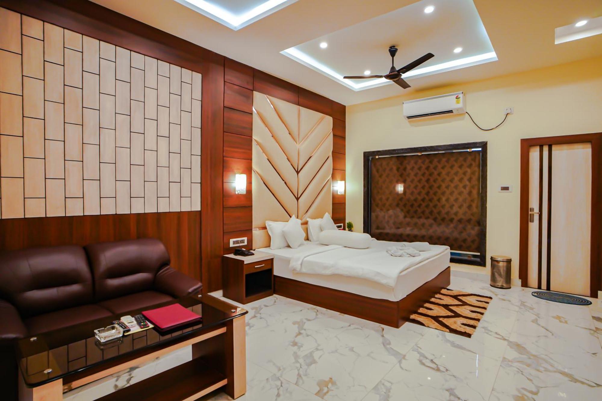 Prasant On Beach Resort !! Lift - Wifi -Restaurant-Parking Facilities-Newly Decorated Room !! Mandarmani Kültér fotó