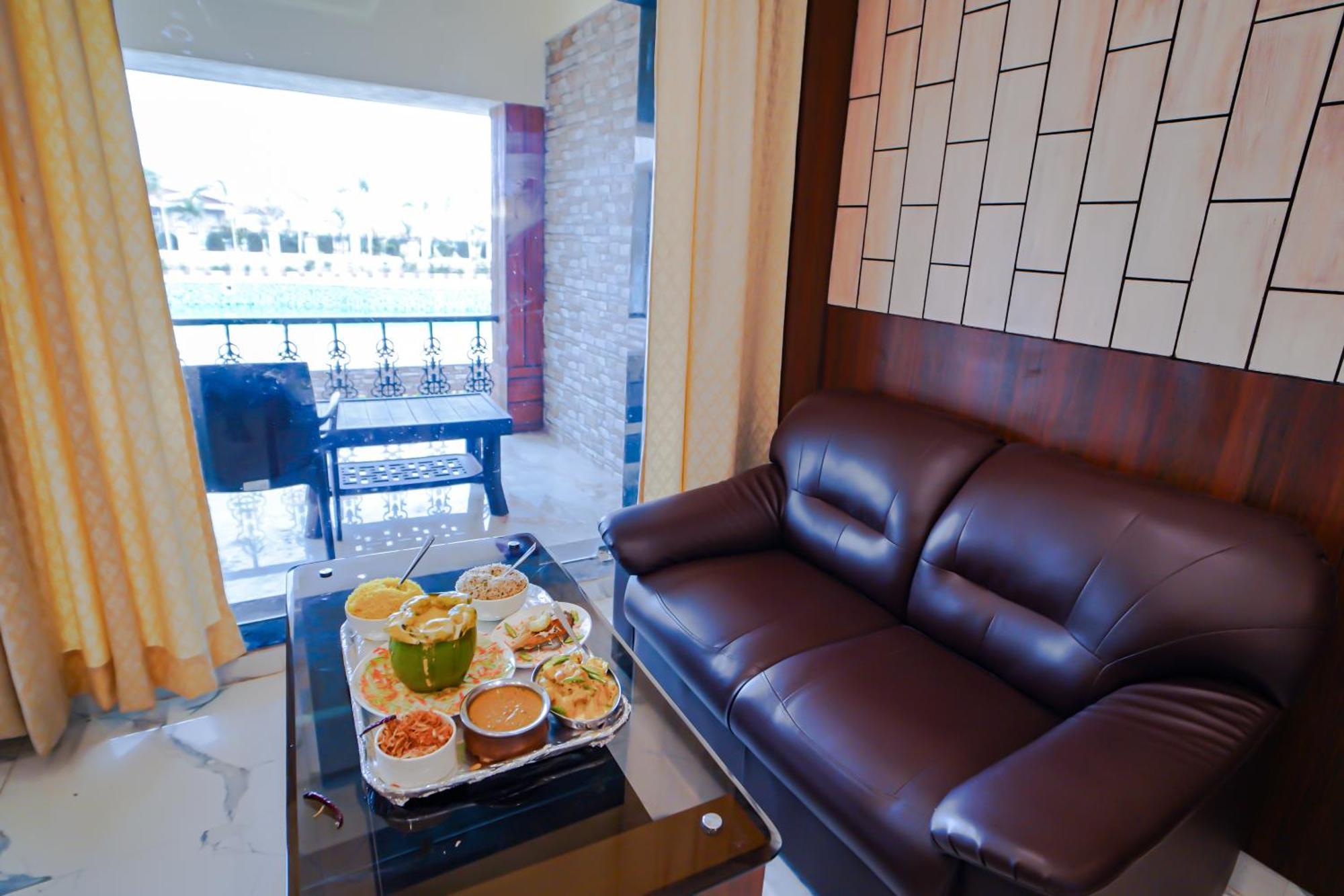 Prasant On Beach Resort !! Lift - Wifi -Restaurant-Parking Facilities-Newly Decorated Room !! Mandarmani Kültér fotó