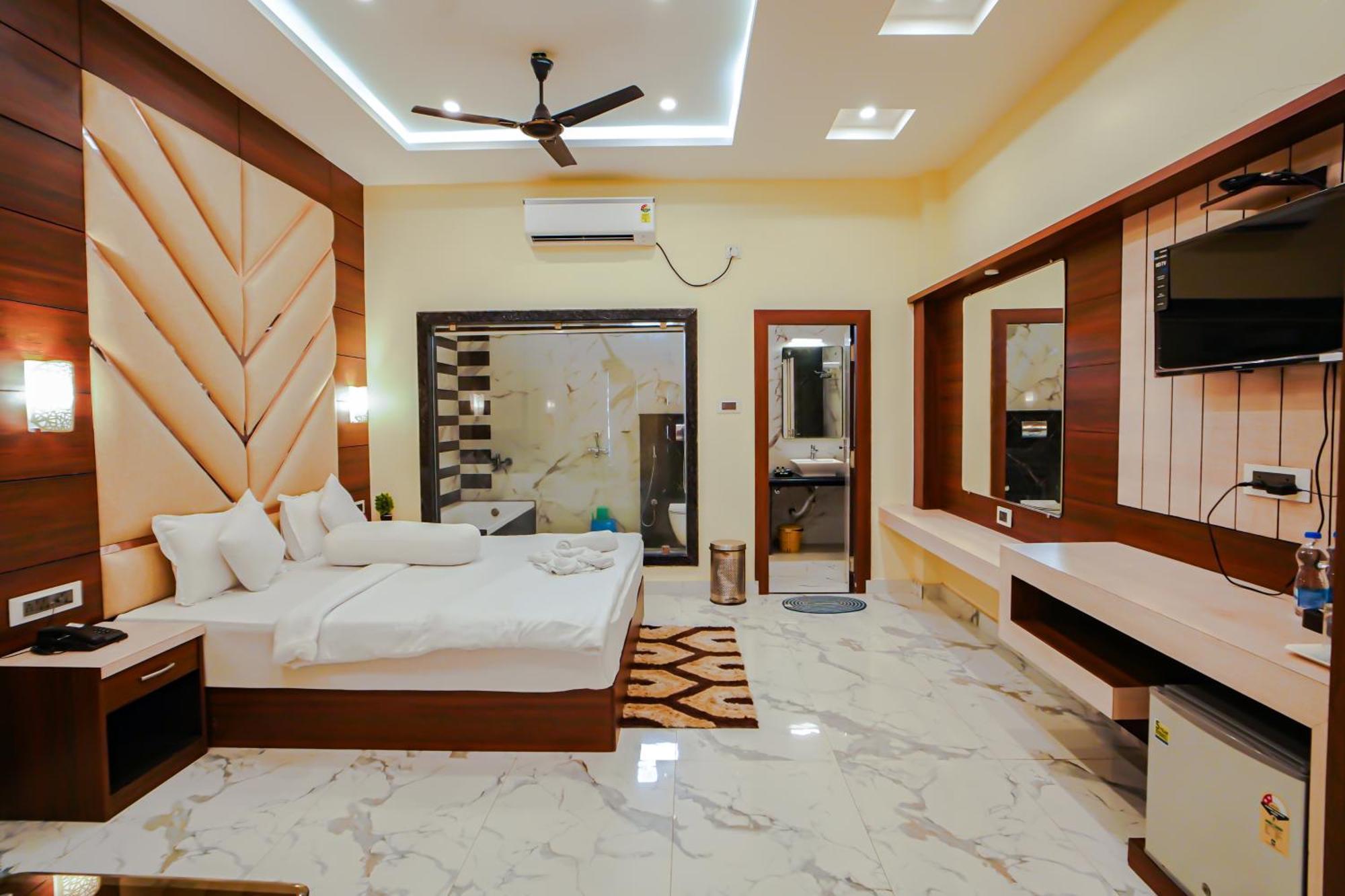 Prasant On Beach Resort !! Lift - Wifi -Restaurant-Parking Facilities-Newly Decorated Room !! Mandarmani Kültér fotó