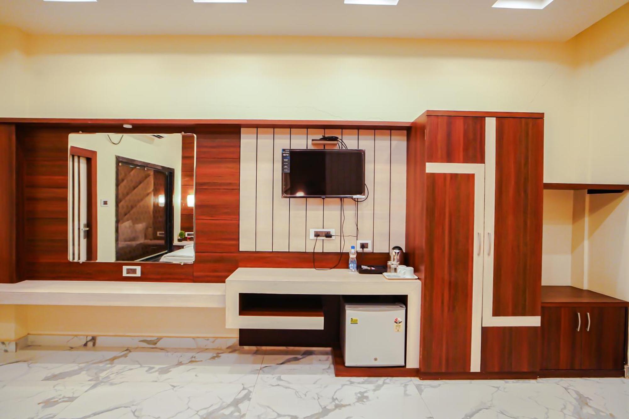 Prasant On Beach Resort !! Lift - Wifi -Restaurant-Parking Facilities-Newly Decorated Room !! Mandarmani Kültér fotó