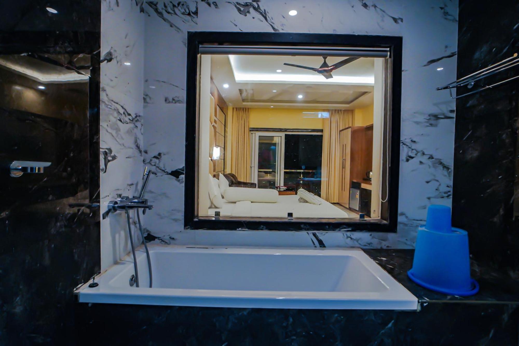 Prasant On Beach Resort !! Lift - Wifi -Restaurant-Parking Facilities-Newly Decorated Room !! Mandarmani Kültér fotó