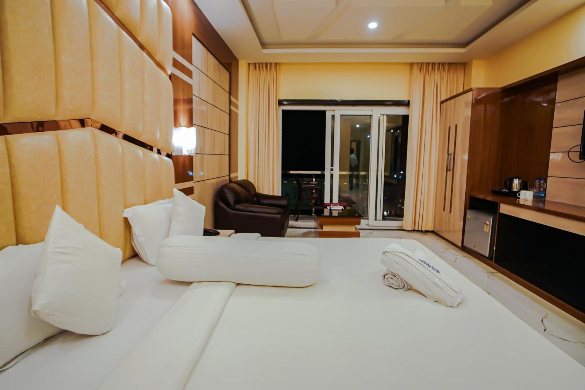 Prasant On Beach Resort !! Lift - Wifi -Restaurant-Parking Facilities-Newly Decorated Room !! Mandarmani Kültér fotó