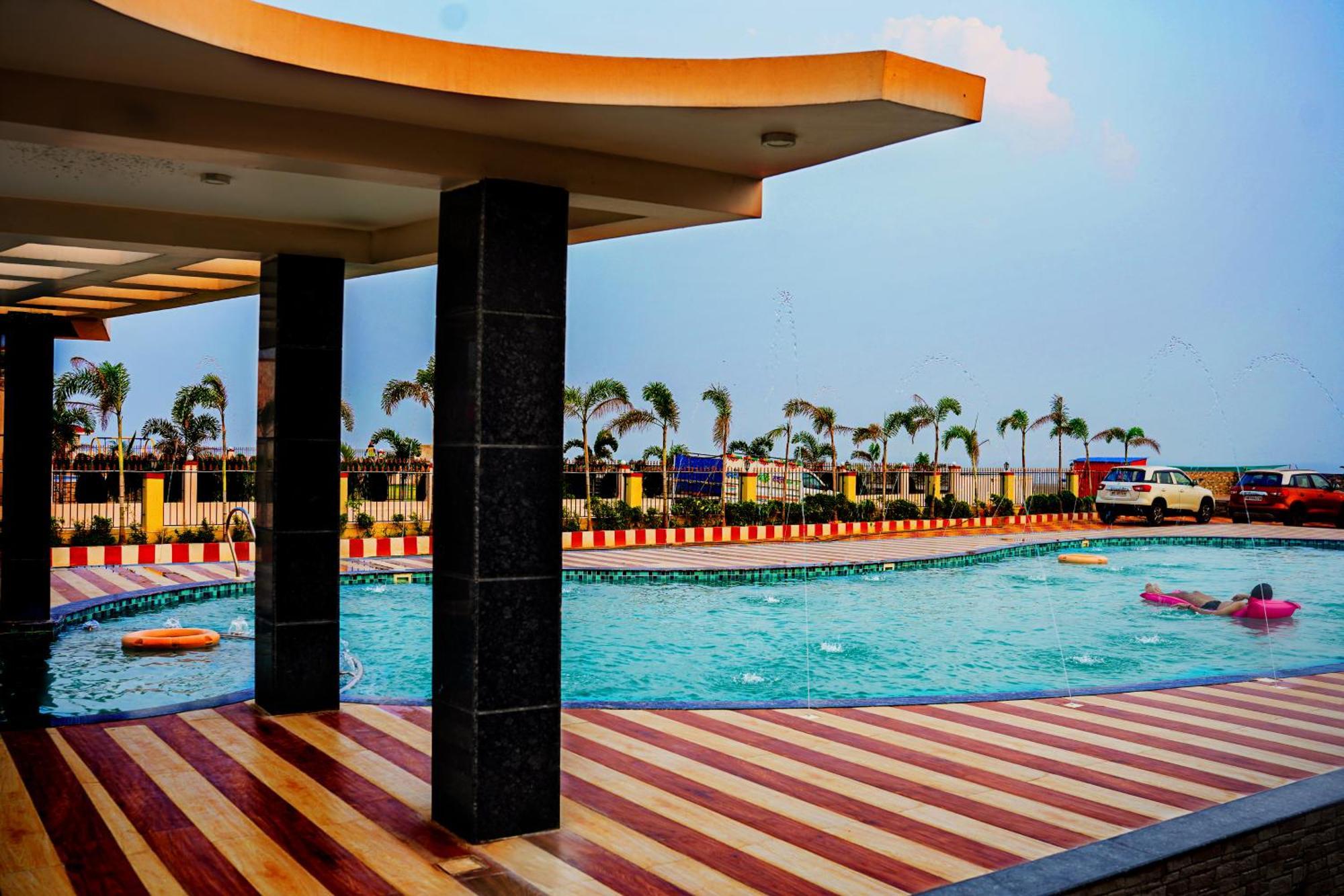 Prasant On Beach Resort !! Lift - Wifi -Restaurant-Parking Facilities-Newly Decorated Room !! Mandarmani Kültér fotó