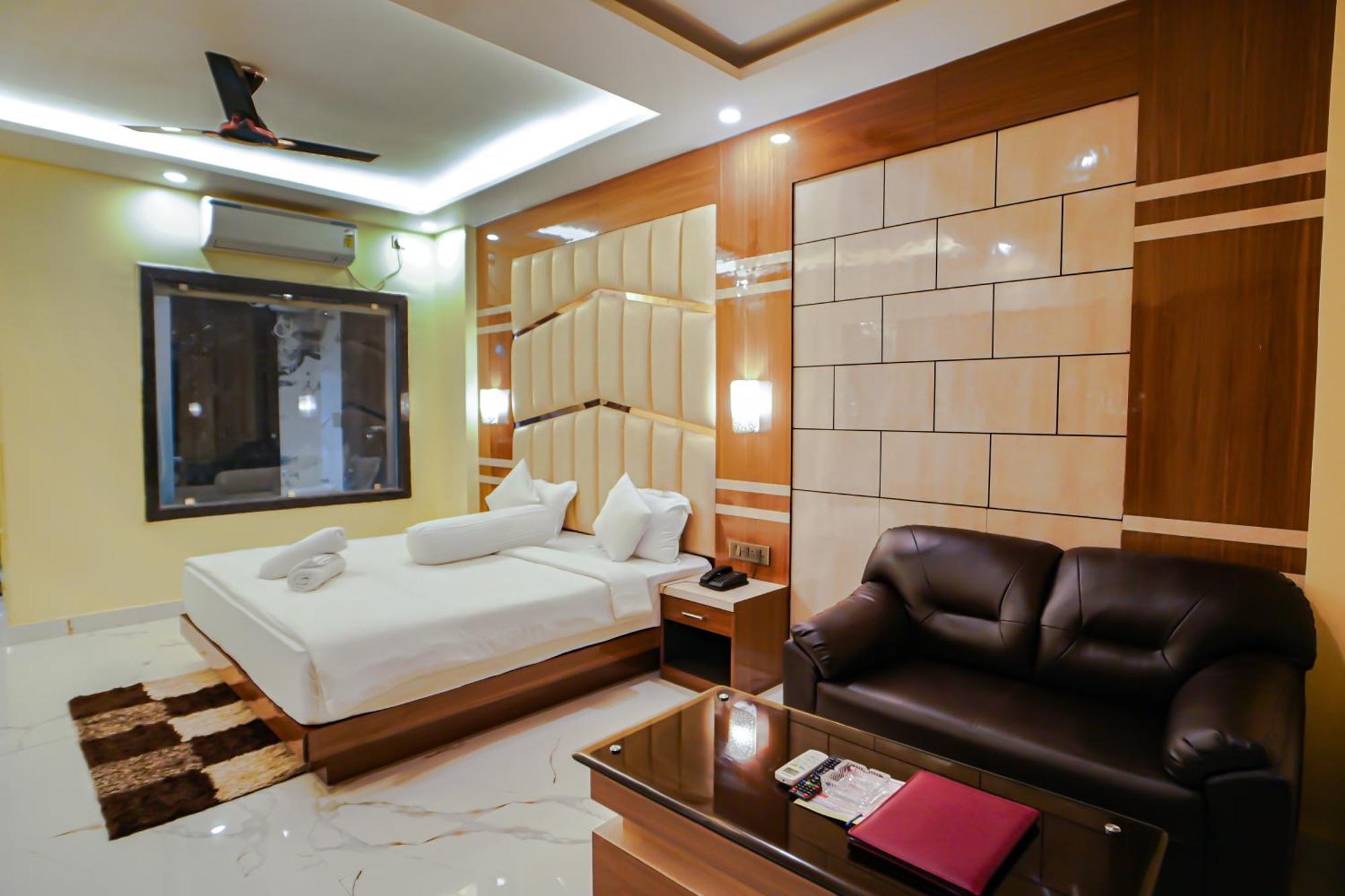 Prasant On Beach Resort !! Lift - Wifi -Restaurant-Parking Facilities-Newly Decorated Room !! Mandarmani Kültér fotó
