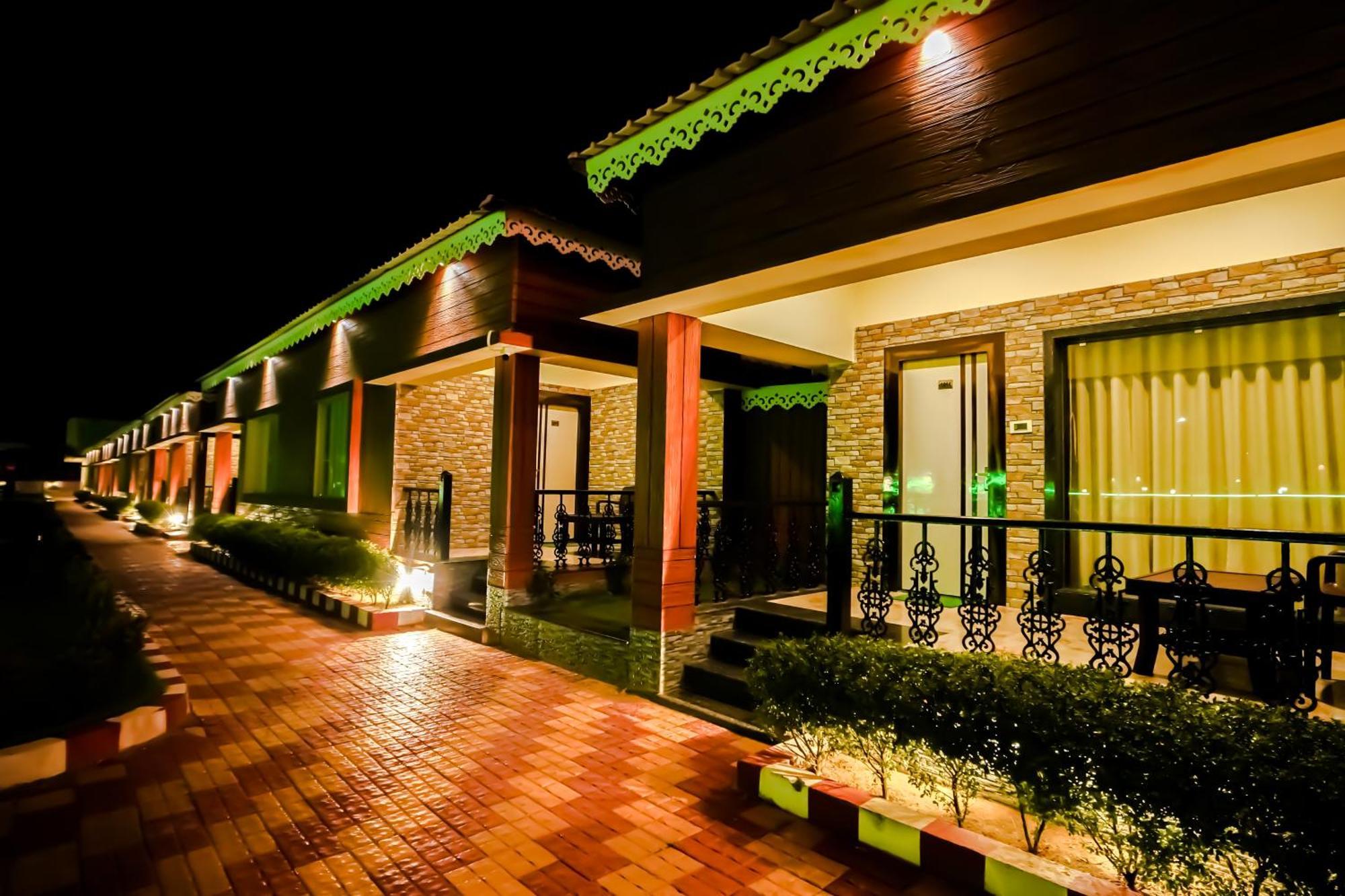 Prasant On Beach Resort !! Lift - Wifi -Restaurant-Parking Facilities-Newly Decorated Room !! Mandarmani Kültér fotó